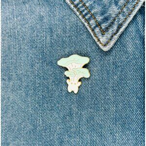 ⭐Enamel Pin Funny Cartoon Brooches Cute Humanoid Elf Mushroom Mint White⭐